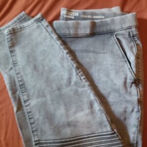 Levis - Denizen High Rise Jegging